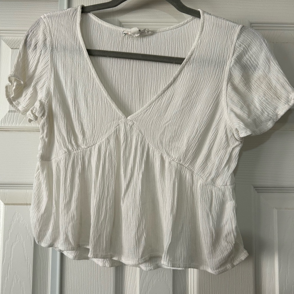 Hippie Rose White Textured V-Neck Blouse
